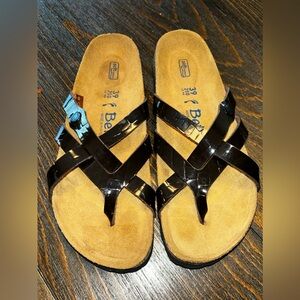 BETULA by BIRKENSTOCK Brown Patent Leather Vinja Sandal Soft Footbed 39 US 8